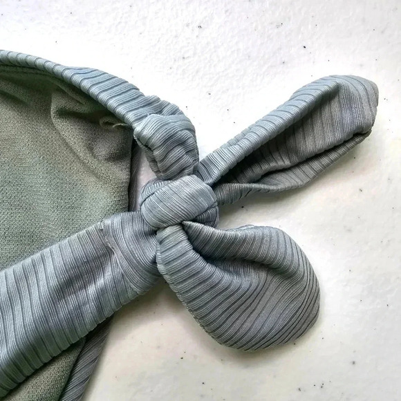 No Boundaries Gray Bikini Bottom Swimwear Swimsuit Size Small - Picture 4 of 5